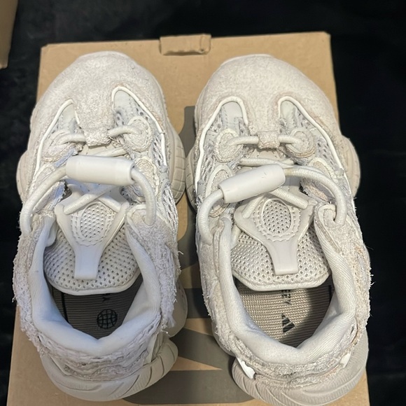 Yeezy adidas